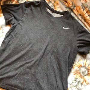 men’s nike shirt